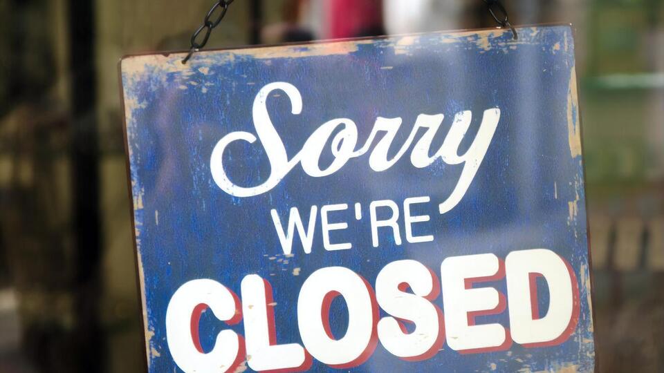 В Італії закрили всі непродовольчі магазини, бари і ресторани