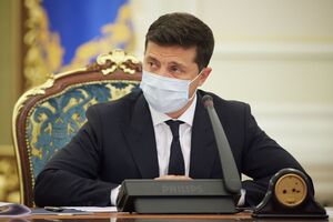 Зеленский (на фото) общался с Байденом 2 апреля