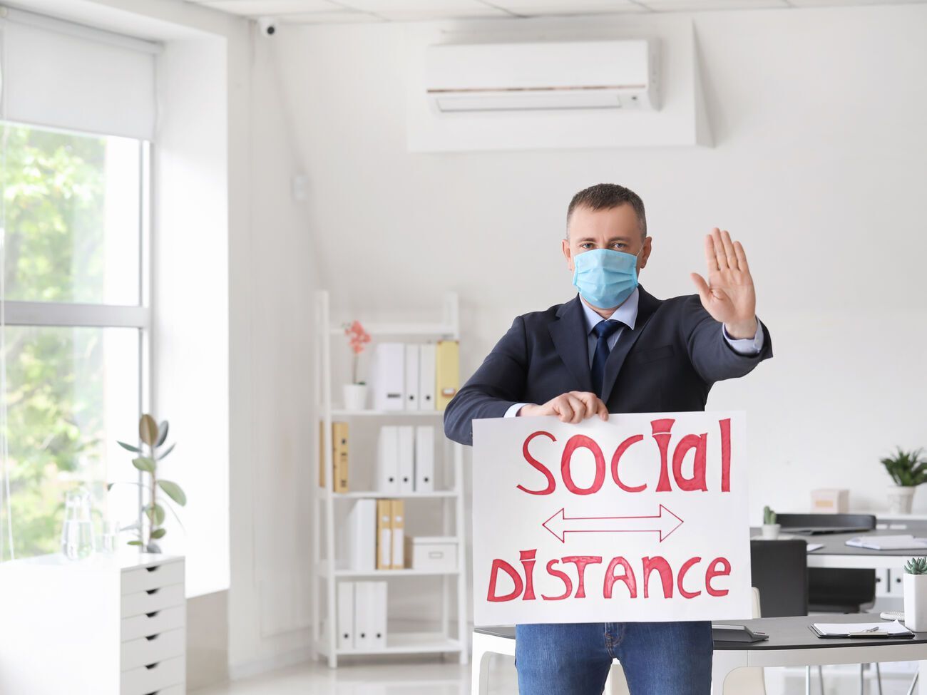 С 5 апреля в Киеве начнут действовать более жесткие карантинные ограничения