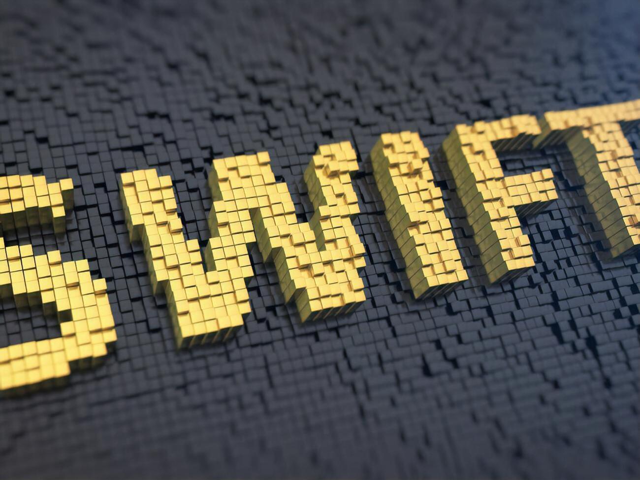 Международная межбанковская система SWIFT является самой распространенной, популярной и прочно интегрированной банковской системой в мире с полувековой историей и огромным числом клиентов