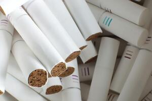 Рада намерена снизить акциз для табакосодержащей продукции для устройств электронного нагрева до 30%, а не до 50%, как планировалось