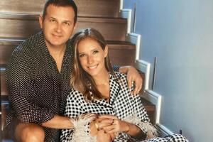 Осадча та Горбунов дістали від Шмигаля у подарунок паски