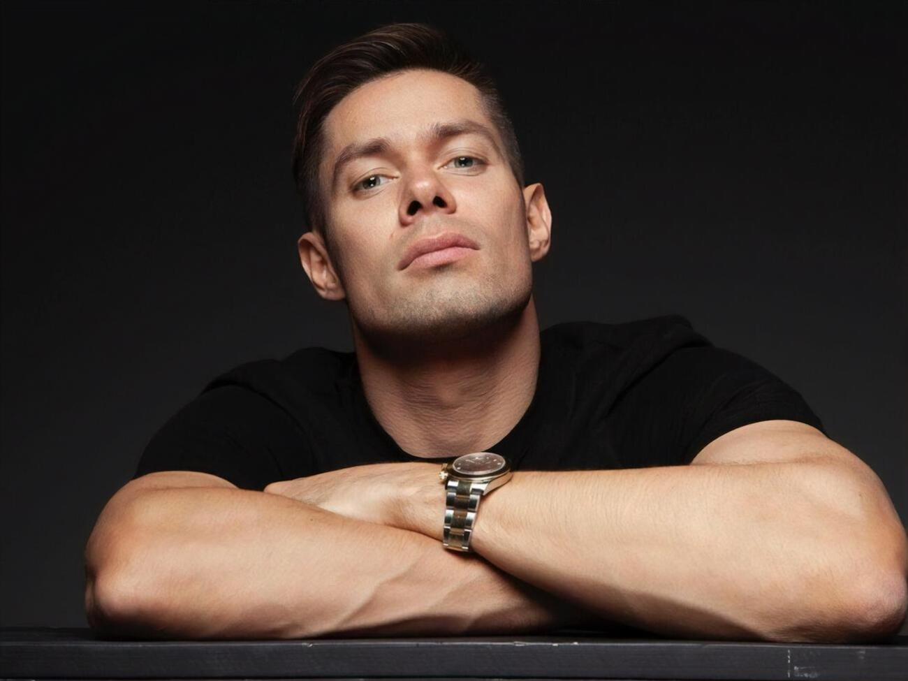 Пьеха о жизни в туалете: Ночью выходил только. Там есть место для ноутбука и наркотиков – это все, что мне тогда казалось необходимым