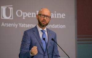 Яценюк: Перед тим як запускати верстат адміністративного тиску, фальсифікацій і беззаконня, треба завжди пам'ятати, чим в Україні закінчували ті, хто починав це практикувати