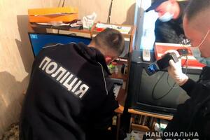 Полиция провела в квартире задержанного обыск