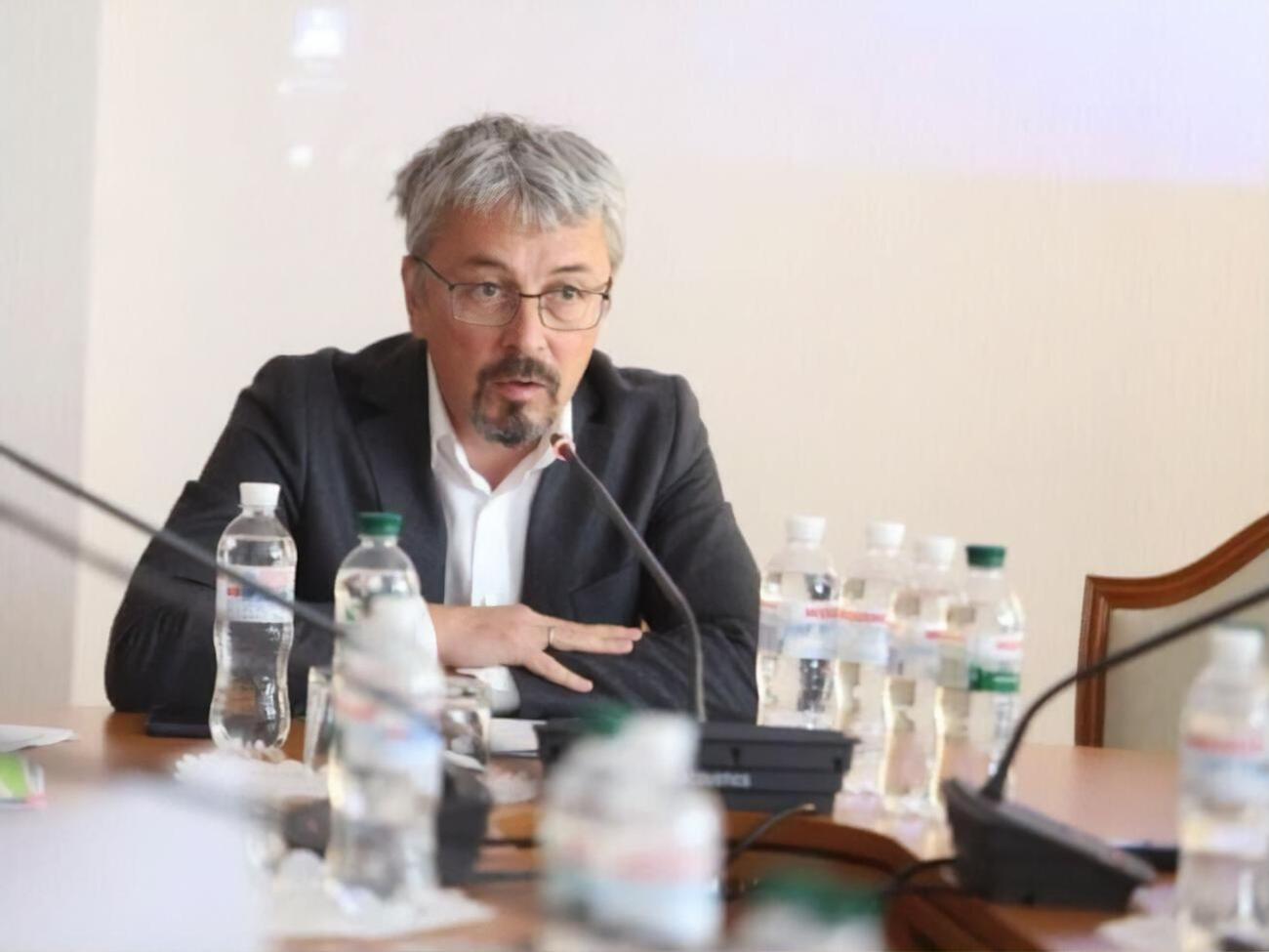 Патриотичность не является рецептом для успешности, считает Ткаченко