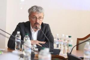 Патріотичність не є рецептом для успішності, вважає Ткаченко
