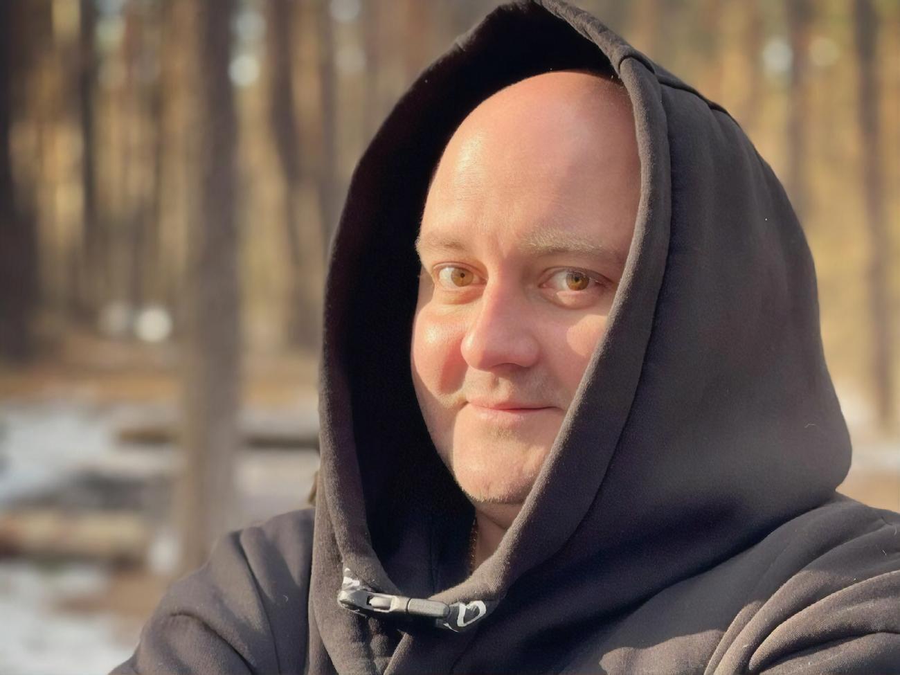 Ткач с 2019 года является актером студии "Квартал 95"