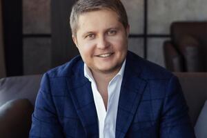 Гмырин (на фото), по информации Бутусова, в марте не менее шести раз приходил в Офис президента