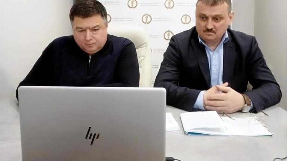 27 березня Зеленський скасував указ про призначення Тупицького і Касмініна (праворуч) суддями КСУ