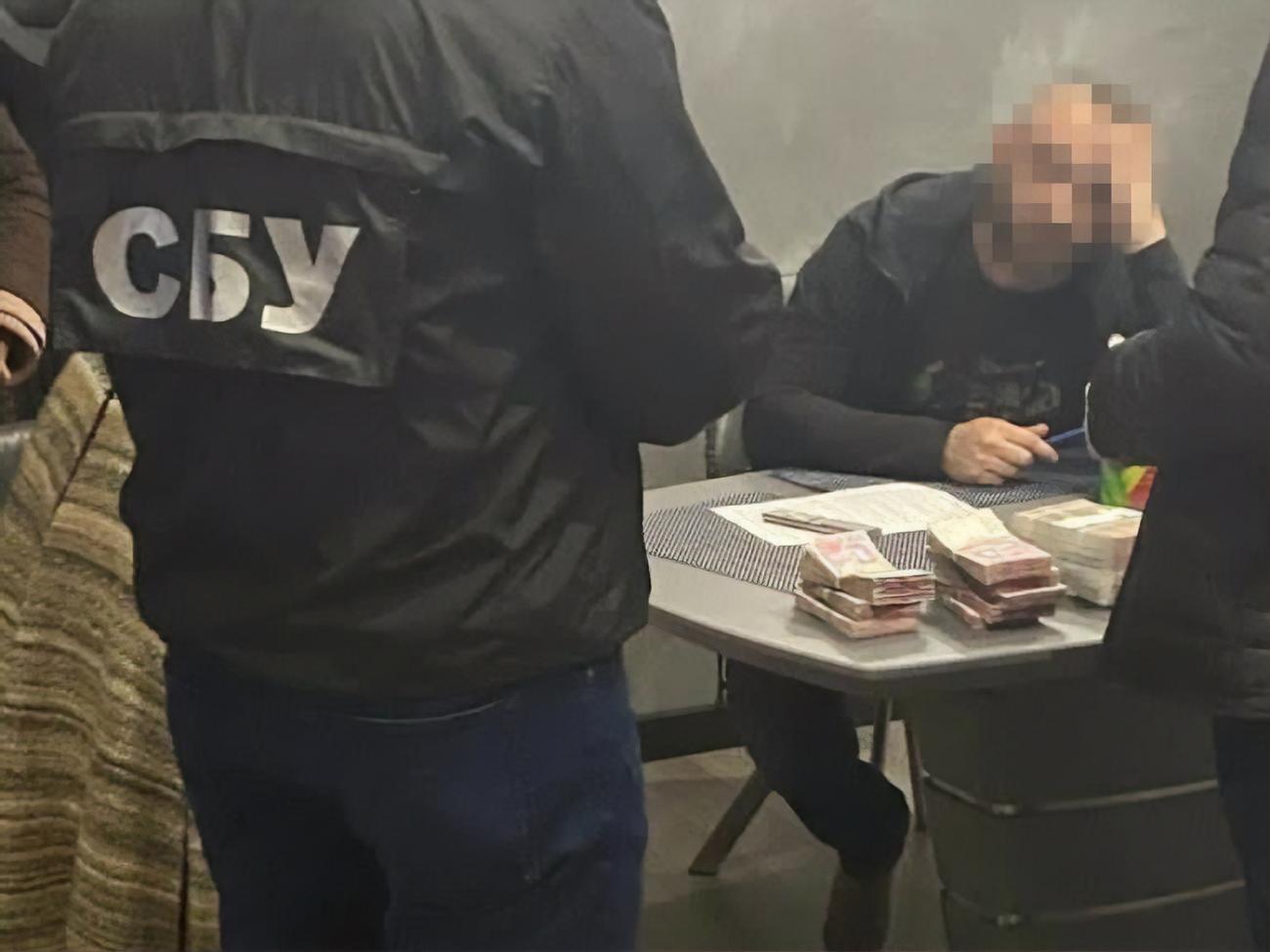 СБУ задокументировала факт передачи должностным лицам Львовской железной дороги части "отката" на общую сумму более 10,5 млн грн