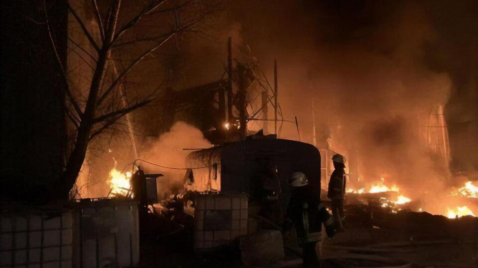 Щоб загасити пожежу, знадобилося 55 осіб і 12 одиниць техніки ДСНС
