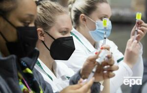 Больше всего прививок от коронавируса сделали в США