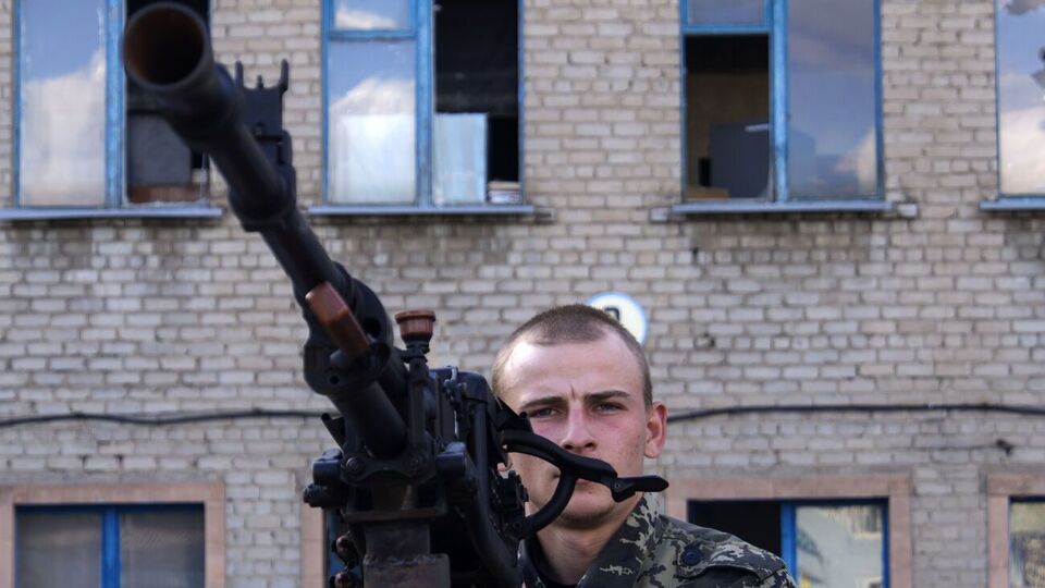 По данным разведки, Россия стягивает к границам Украины личный состав из Западного, Центрального и Восточного военных округов ВС РФ