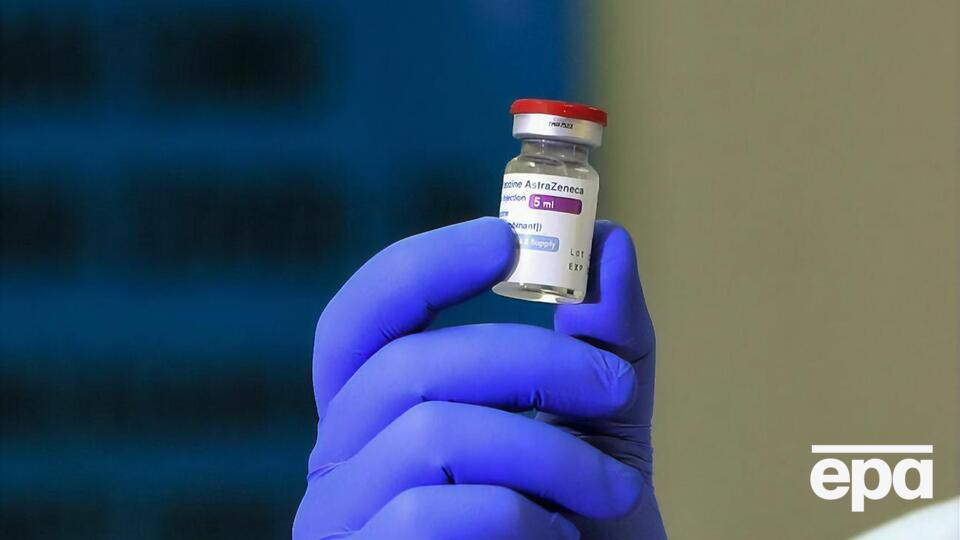 Польза от вакцинации препаратом AstraZeneca превышает предполагаемые риски, подчеркнул чиновник ВОЗ