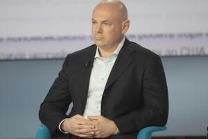 Игорь Палица: За семь лет пенсия выросла всего в 1,9 раза – до 1 тыс. 769 гривен. Тогда как потребительские цены за это время повысились почти в три раза, коммунальные тарифы – в 9,5 раза, а инфляция составила 278,5%