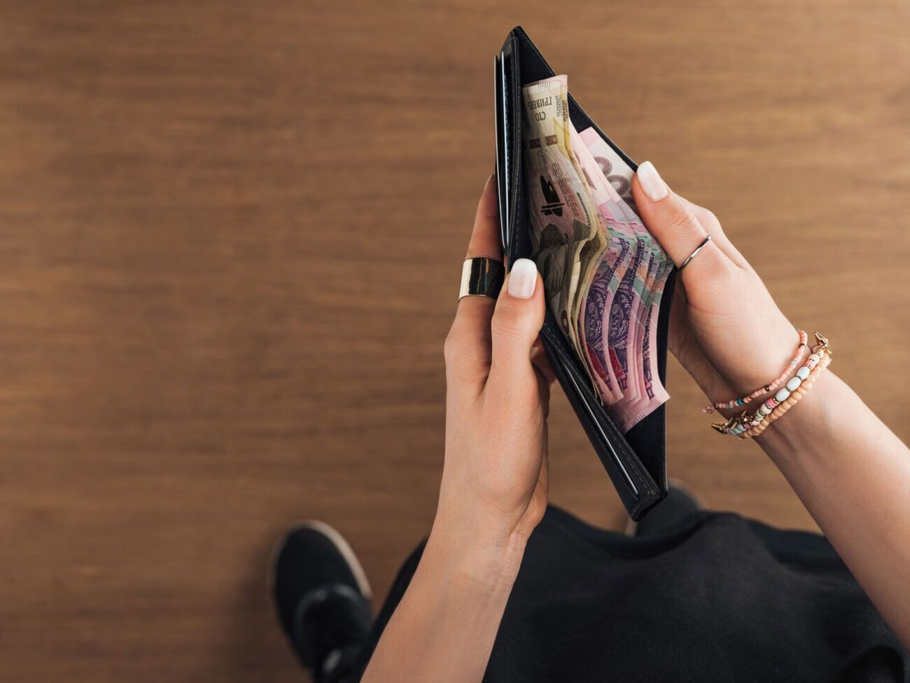 Выплаты предусмотрены для&nbsp;предпринимателей и наемных работников, зарегистрированных в "красных" карантинных зонах