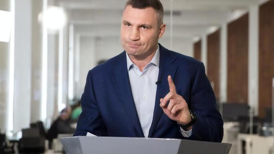 Кличко: Вы видели, сколько людей в понедельник пытались попасть в транспорт!