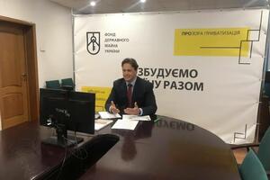 Сенниченко: В Польше было 8 тыс. государственных предприятий, осталось около 50