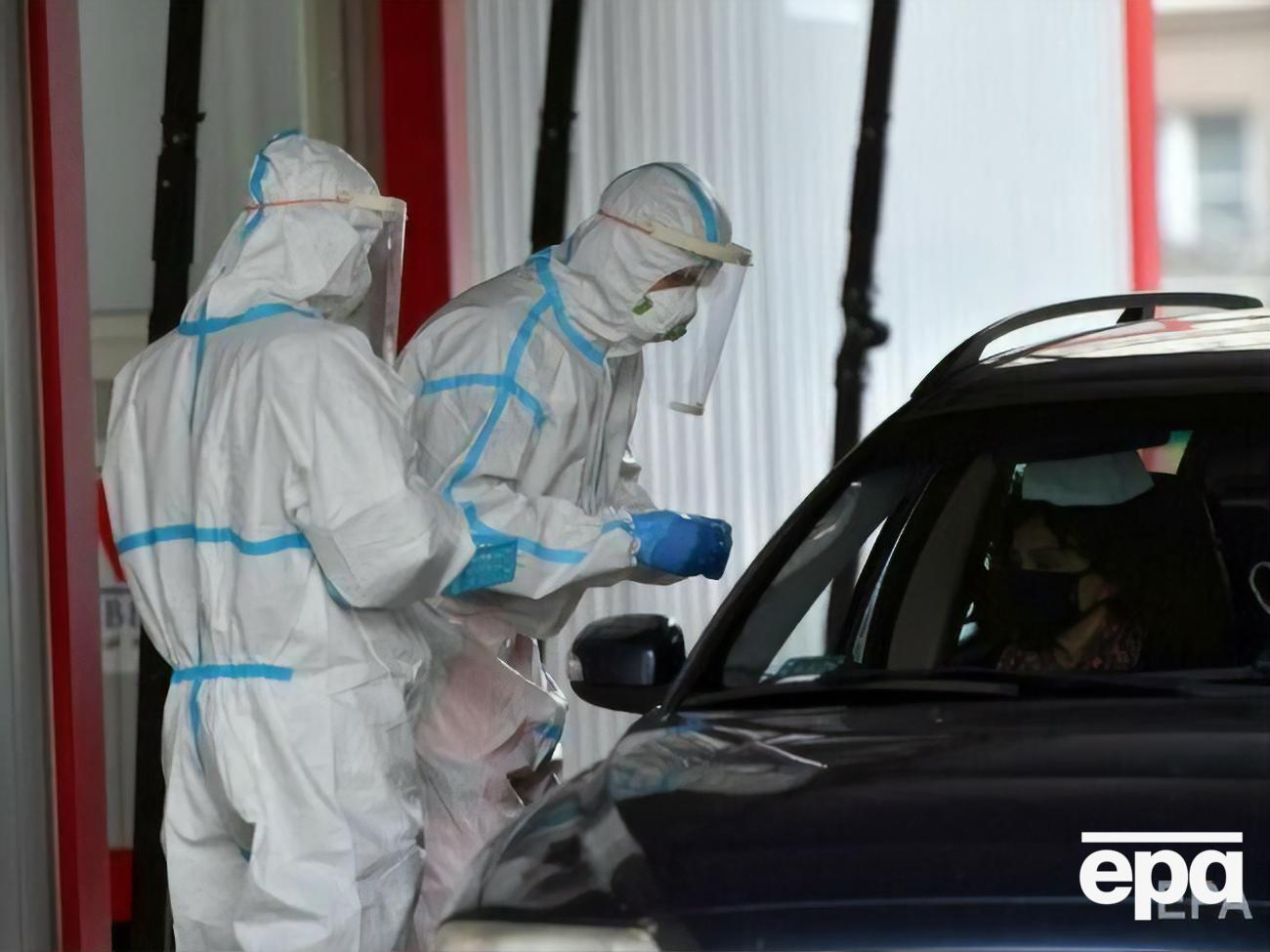 У Польщі зареєстровано майже 2,5 млн випадків COVID-19