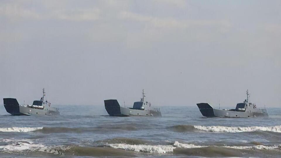 У Чорне море вирушило понад 10 суден