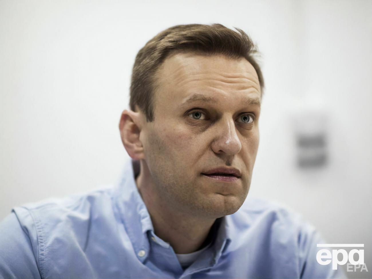 Навальный: На кухне в колонии теперь целыми днями жарят курицу и хлеб. Все правила и распорядки отменили. Пир и либерализация!