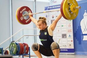 Деха родилась в Харькове в 1996 году