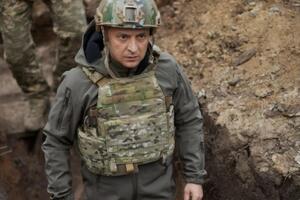 Зеленський 8 квітня відвідав українських військових на Донбасі, а ранок наступного дня розпочав із зарядки на брусах
