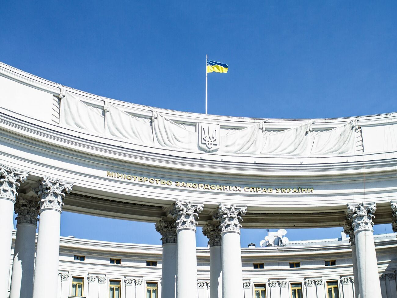 В начале апреля были уволены шесть послов Украины