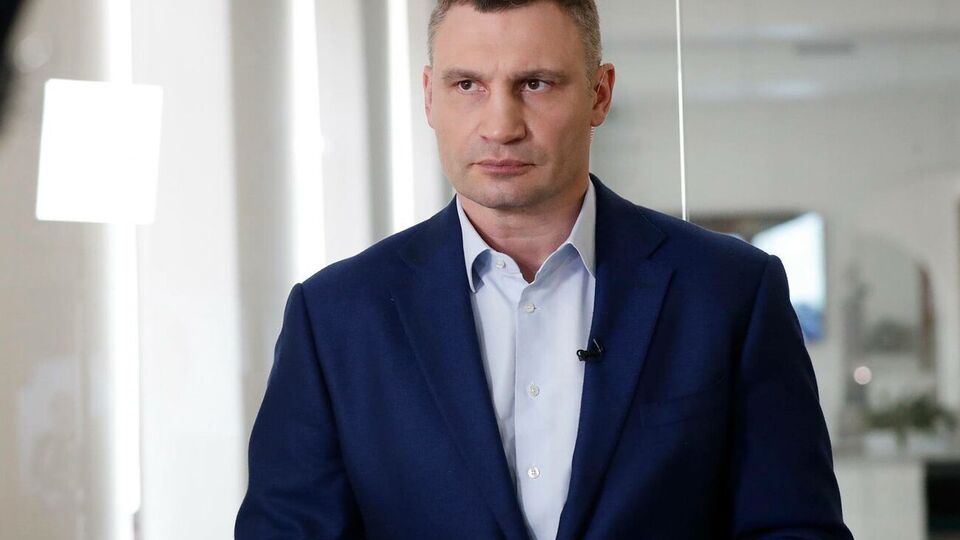 Кличко: Скільки ще людей повинно захворіти й померти, щоб центральна влада зрозуміла, що потрібні негайні заходи?