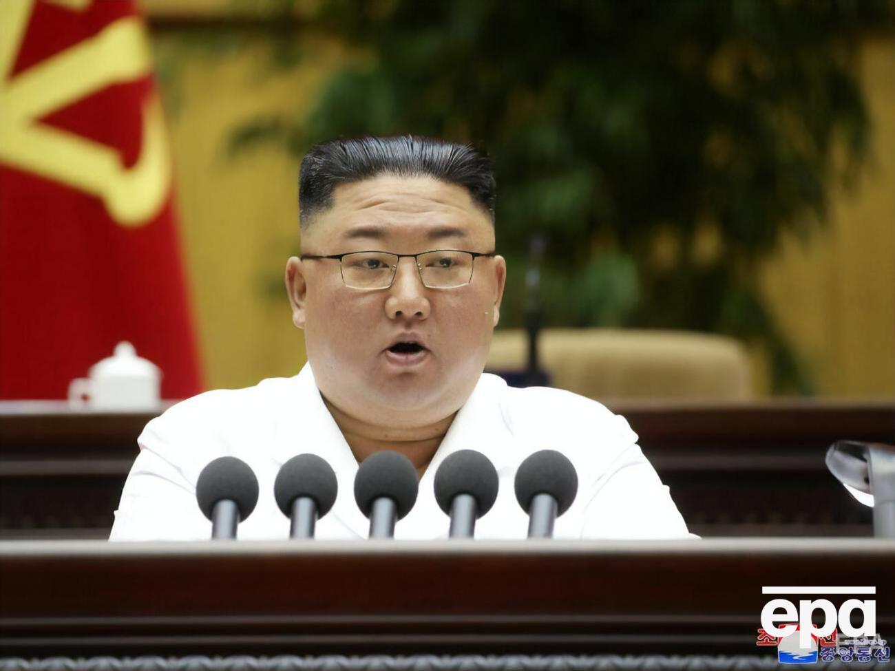 Кім Чен Ин критикував секретарів осередків керівної у країні Трудової партії