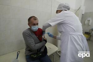 Троє з чотирьох померлих після вакцинації препаратом "Супутник V" – жінки віком 51, 69 і 74 роки, повідомило видання EUobserver