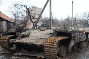 "Ввод совсем небольшого контингента позволил устроить украинским силам котел в Дебальцево", – заявил эксперт при минобороны РФ