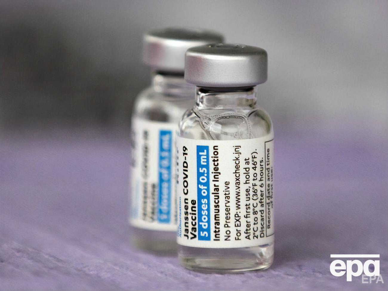 EMA начало проверку вакцины от COVID-19 Janssen после случаев образования тромбов у пациентов