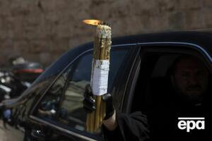 Лампады с Благодатным огнем получили представители 11 стран