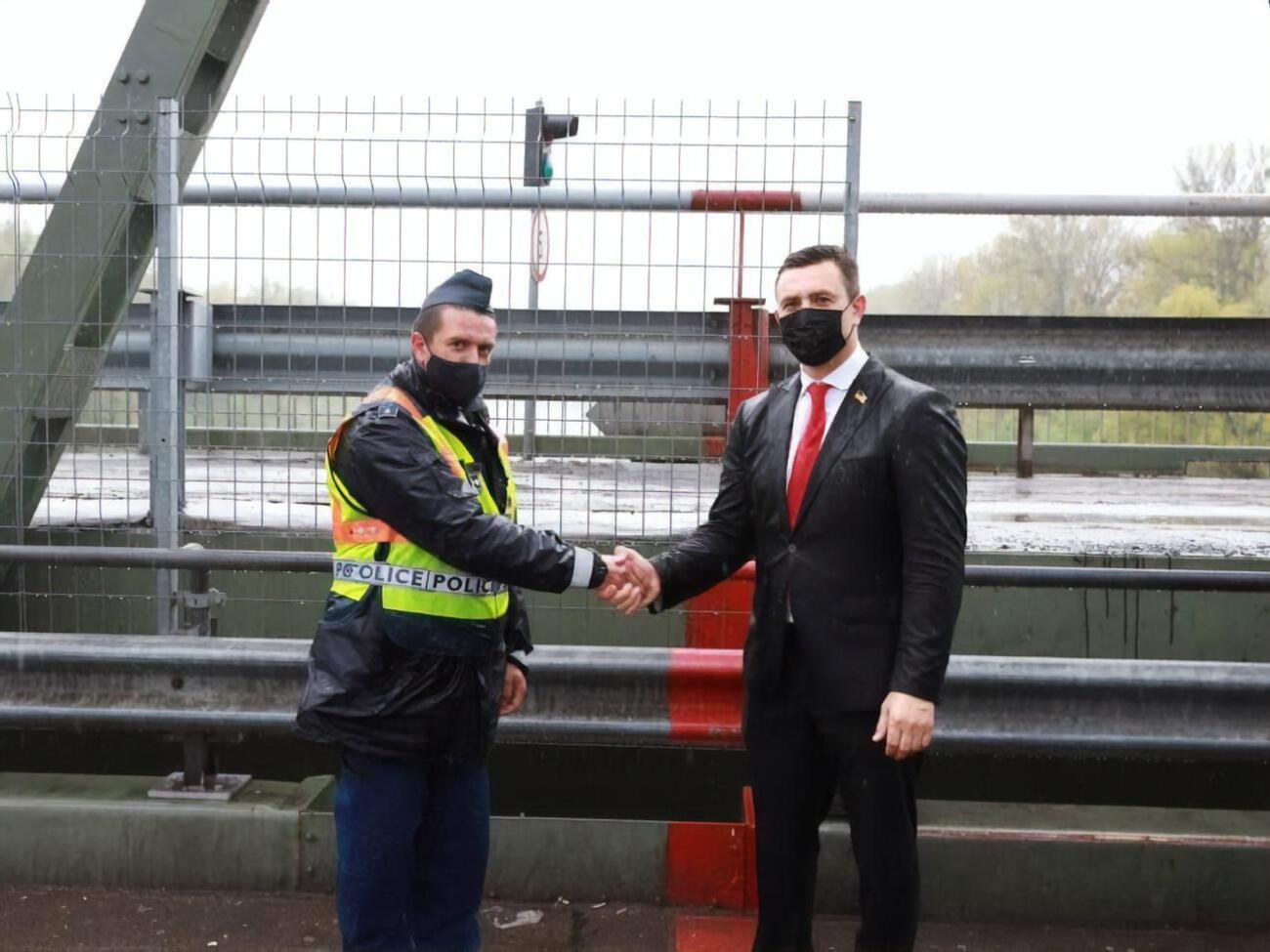 Тищенко розповідав угорському прикордоннику, що "як представник президента приїхав підтримувати і давати новий сенс стосункам" України та Угорщини