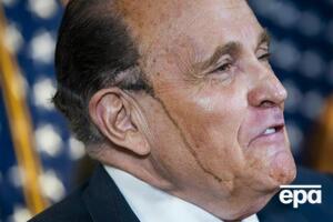 Джуліані "викладав божевільні змови, а Єрмак із ними погоджувався", сказав експомічник Зеленського, який став свідком бесіди