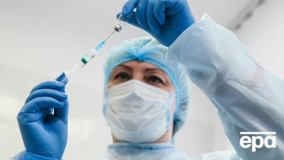 Вакцинация в Украине началась 24 февраля