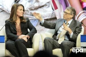 По данным СМИ, знаменитая пара разводится из-за Эпштейна