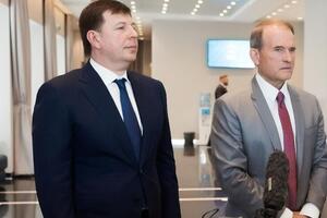 Раніше проти Козака і Медведчука в Україні ввели санкції