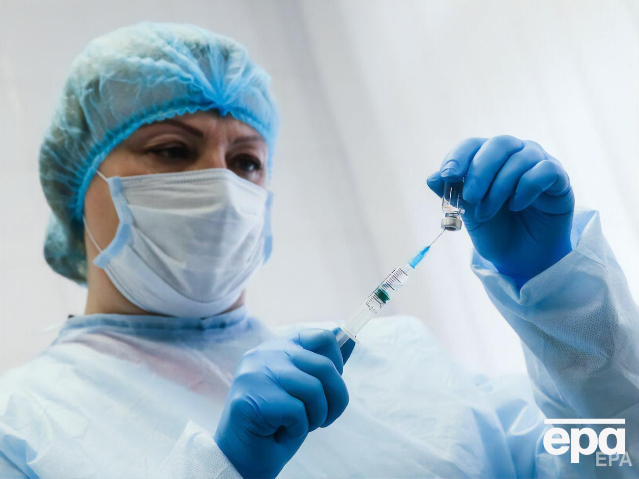 По данным ОП, на сегодняшний день в очереди на вакцинацию 532 тыс. украинцев