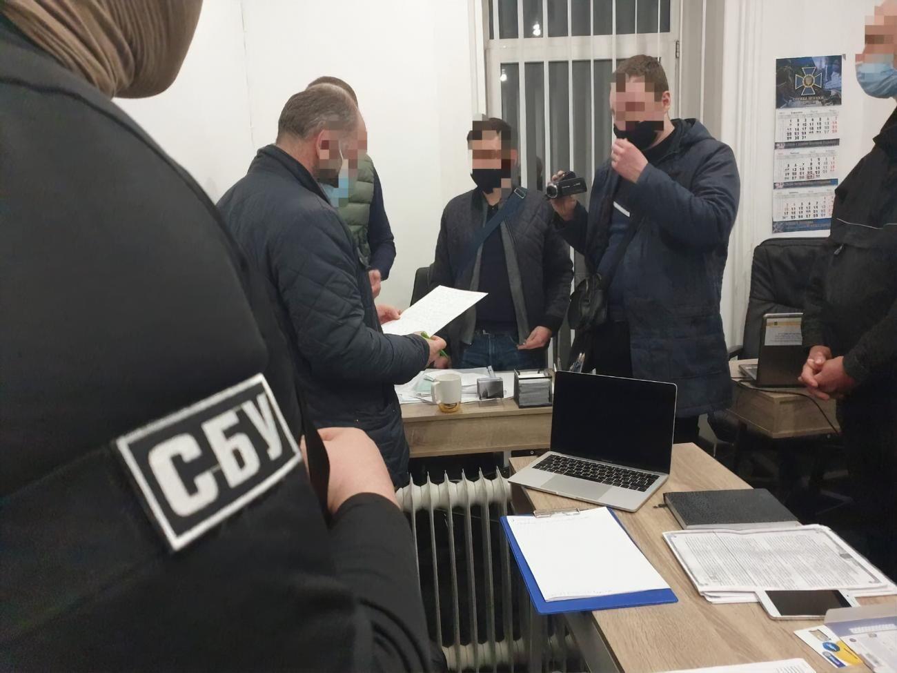 Одному из адвокатов сообщили о подозрении