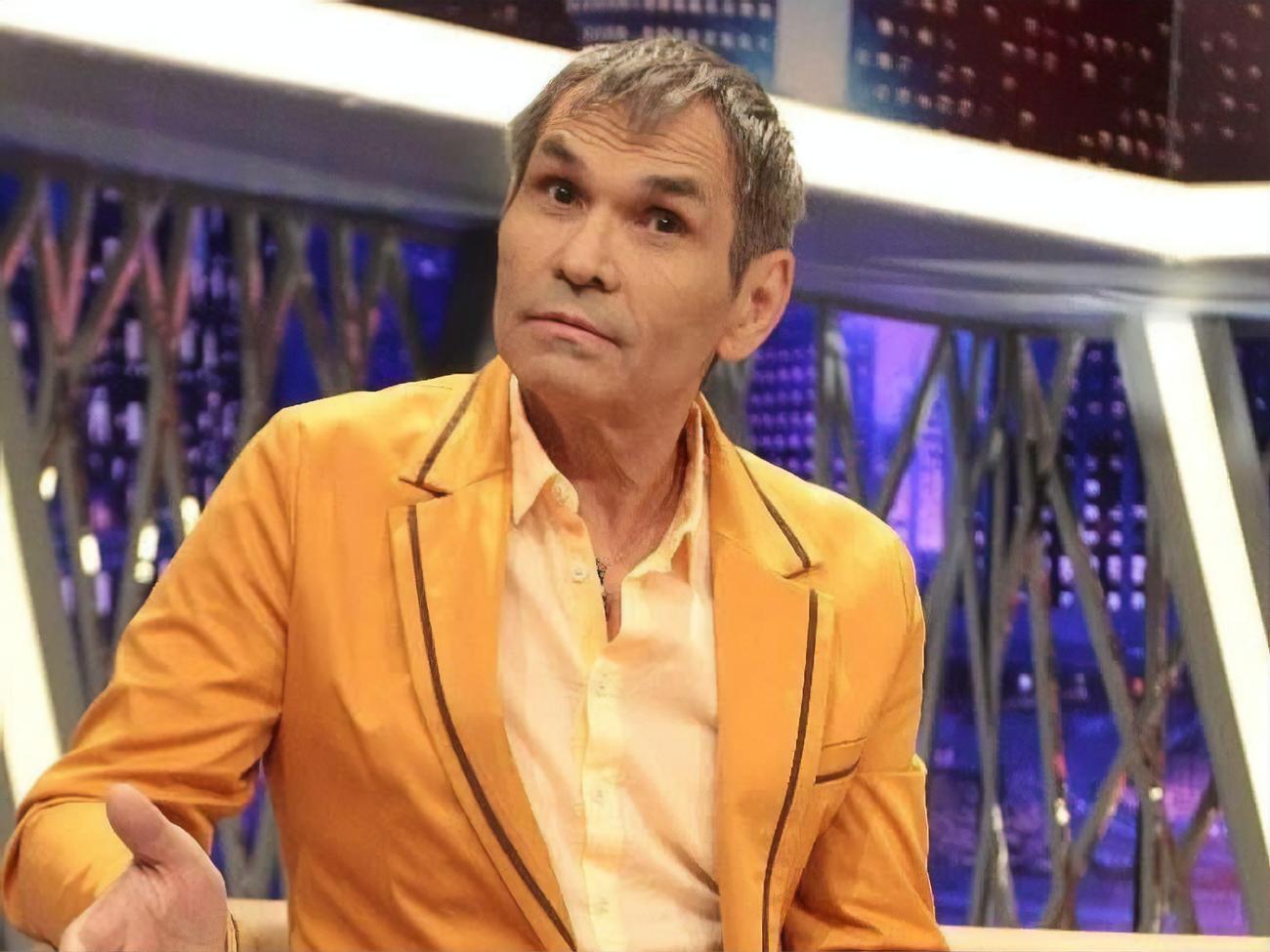 В начале 2021 года сын перевез Алибасова из Москвы в Калининград