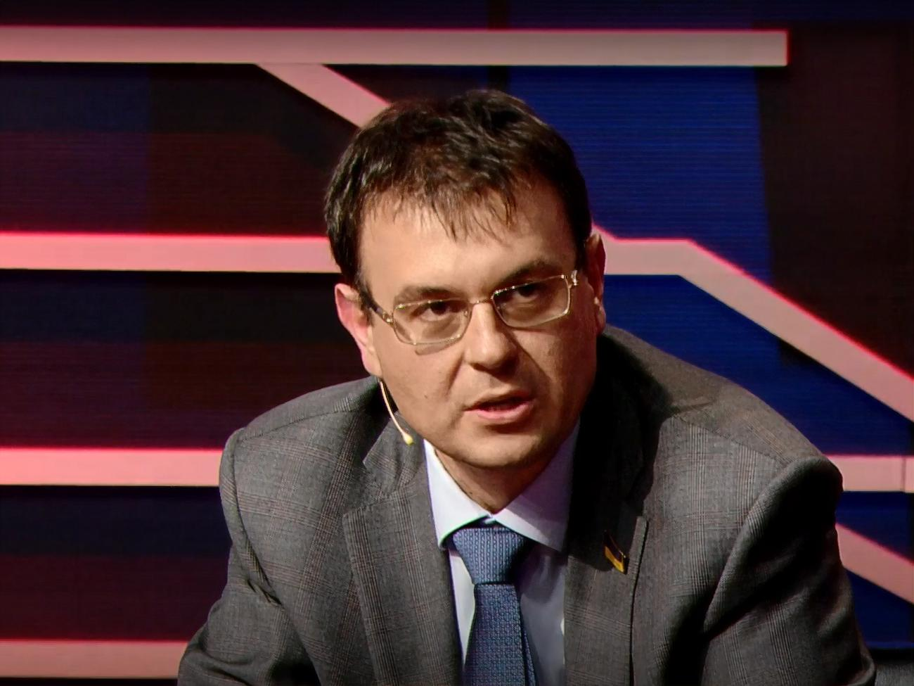 Гетманцев в мае провел в прямом эфире заседание профильного комитета, посвященное нелегальной торговле топливом