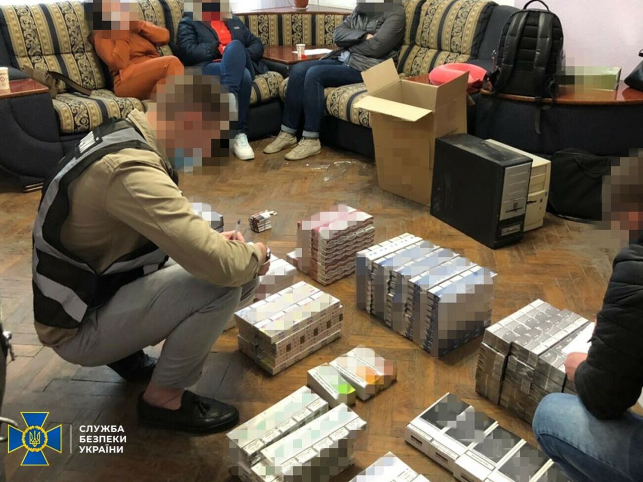 СБУ провела более 20 обысков в двух областях Украины