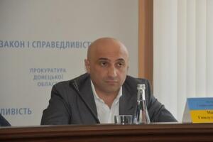 По словам Мамедова, Россия на Донбассе поддерживает военные лагеря и псевдопатриотические клубы для детей