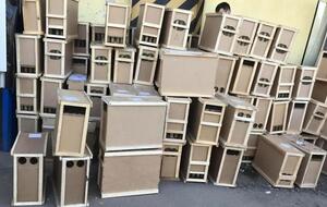 Пасечники намерены судиться с почтой за гибель пчел во время перевозки