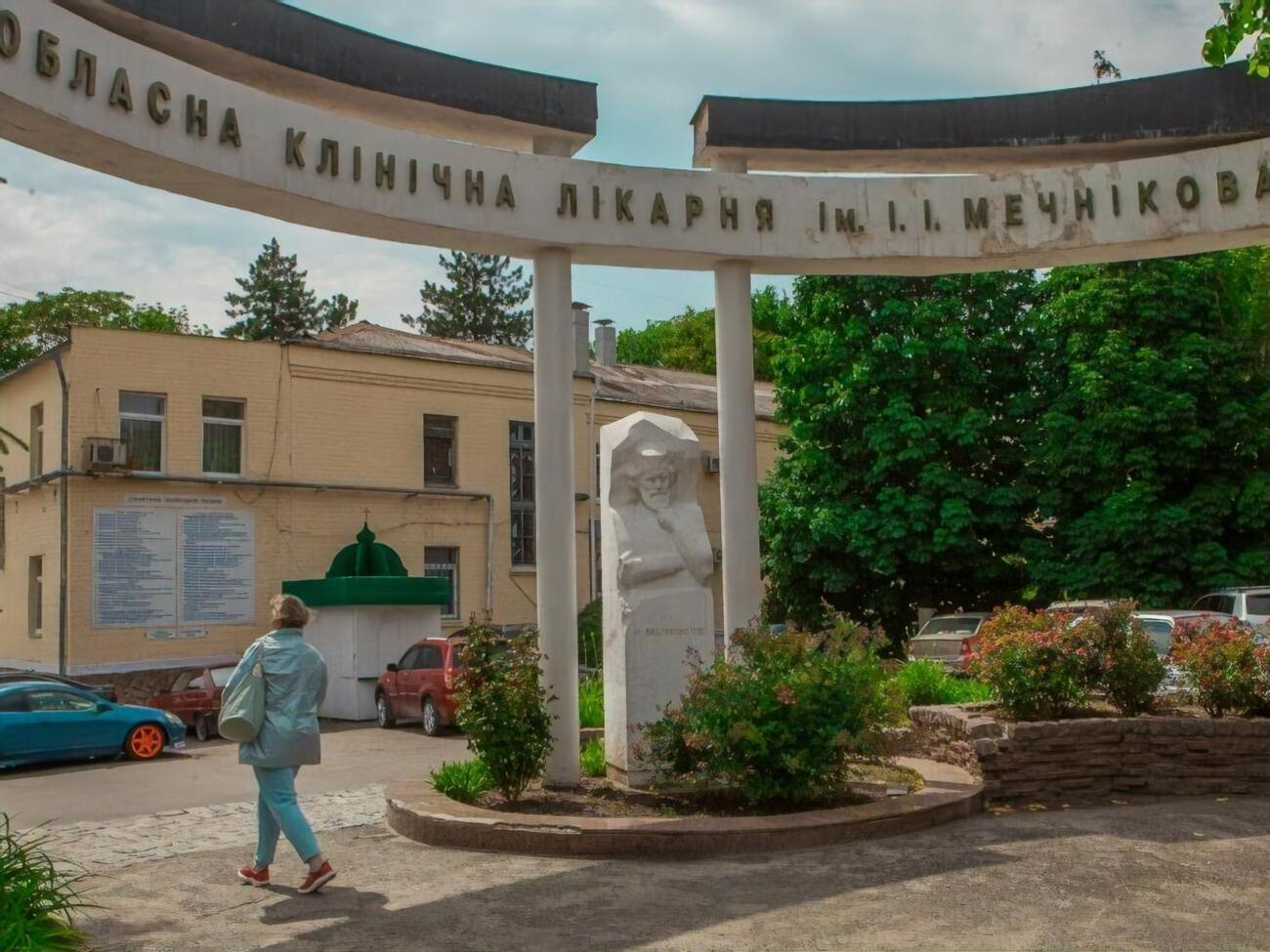 Головлікар лікарні імені Мечникова розповів про особливості COVID-19