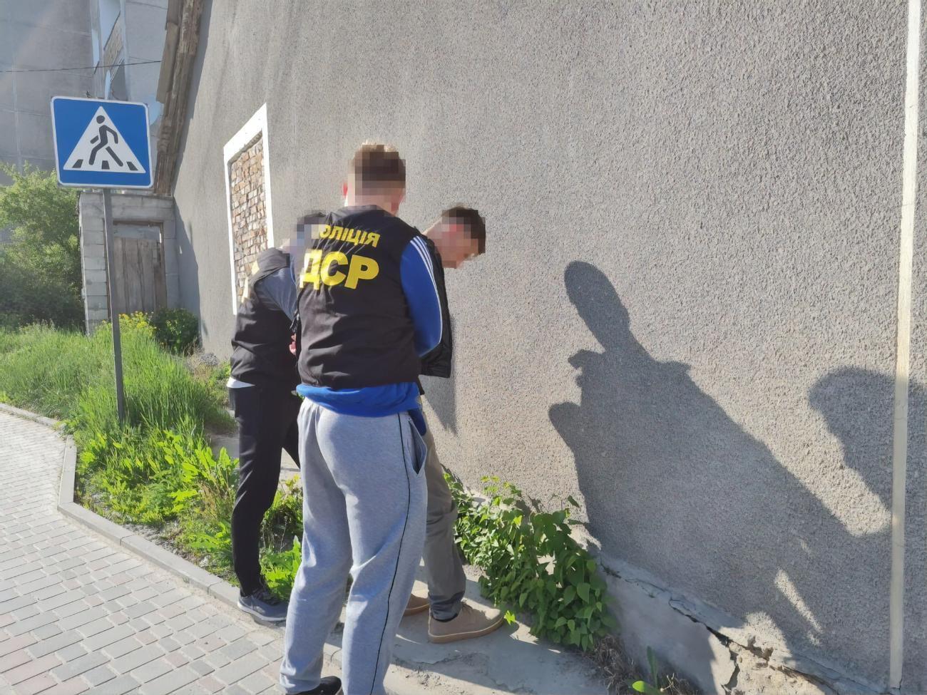 Чиновника затримали під час отримання хабаря