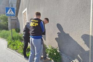 Чиновника задержали во время получения взятки